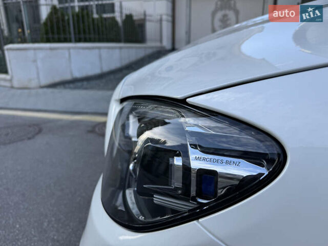 Белый Мерседес Е-Класс, объемом двигателя 3 л и пробегом 21 тыс. км за 74500 $, фото 21 на Automoto.ua