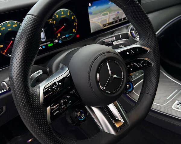 Белый Мерседес Е-Класс, объемом двигателя 3 л и пробегом 68 тыс. км за 73900 $, фото 9 на Automoto.ua