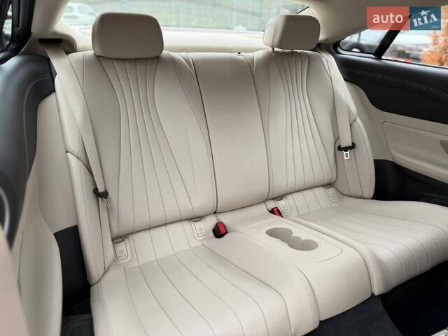 Білий Мерседес Е-Клас, об'ємом двигуна 3 л та пробігом 74 тис. км за 59999 $, фото 37 на Automoto.ua