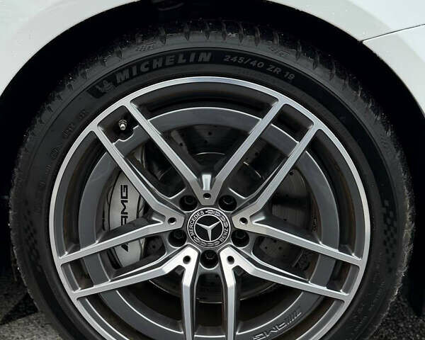 Белый Мерседес Е-Класс, объемом двигателя 3 л и пробегом 68 тыс. км за 73900 $, фото 16 на Automoto.ua