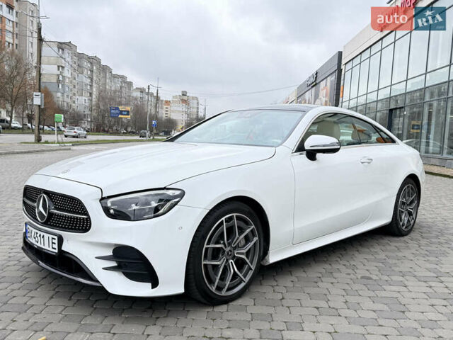 Белый Мерседес Е-Класс, объемом двигателя 3 л и пробегом 72 тыс. км за 61500 $, фото 8 на Automoto.ua