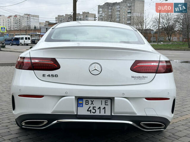 Белый Мерседес Е-Класс, объемом двигателя 3 л и пробегом 72 тыс. км за 61500 $, фото 6 на Automoto.ua