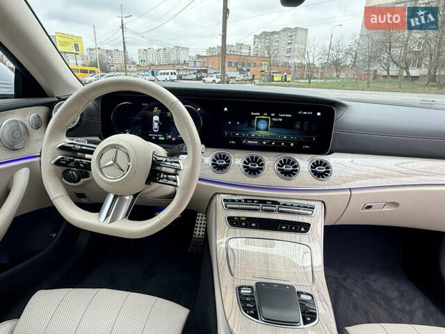 Белый Мерседес Е-Класс, объемом двигателя 3 л и пробегом 72 тыс. км за 61500 $, фото 11 на Automoto.ua