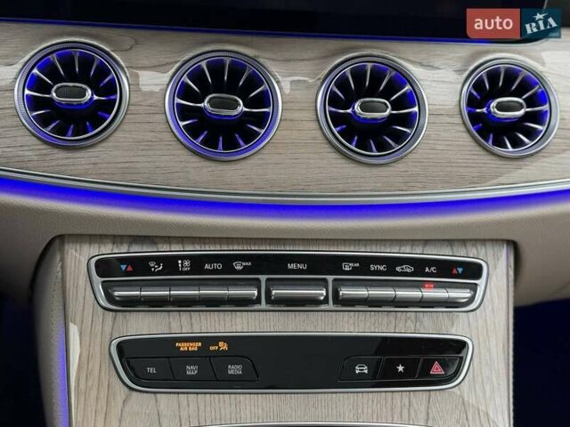 Білий Мерседес Е-Клас, об'ємом двигуна 3 л та пробігом 74 тис. км за 59999 $, фото 32 на Automoto.ua