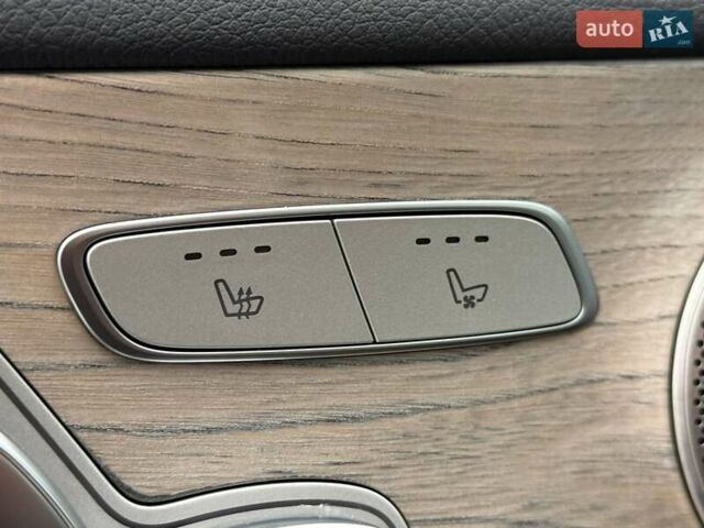 Білий Мерседес Е-Клас, об'ємом двигуна 3 л та пробігом 74 тис. км за 59999 $, фото 16 на Automoto.ua