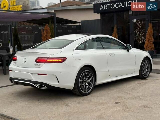 Білий Мерседес Е-Клас, об'ємом двигуна 3 л та пробігом 74 тис. км за 59999 $, фото 3 на Automoto.ua