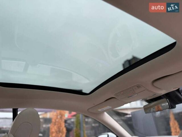 Білий Мерседес Е-Клас, об'ємом двигуна 3 л та пробігом 74 тис. км за 59999 $, фото 27 на Automoto.ua