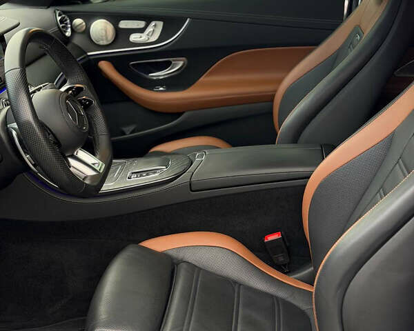 Белый Мерседес Е-Класс, объемом двигателя 3 л и пробегом 68 тыс. км за 73900 $, фото 14 на Automoto.ua