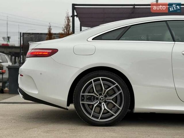 Білий Мерседес Е-Клас, об'ємом двигуна 3 л та пробігом 74 тис. км за 59999 $, фото 7 на Automoto.ua