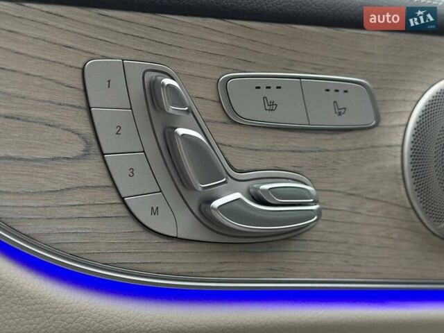 Білий Мерседес Е-Клас, об'ємом двигуна 3 л та пробігом 74 тис. км за 59999 $, фото 14 на Automoto.ua