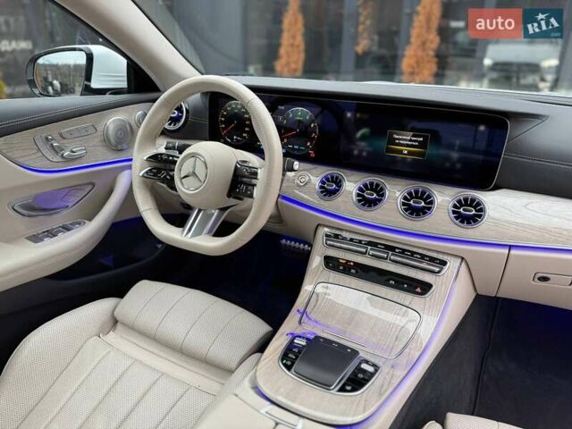 Білий Мерседес Е-Клас, об'ємом двигуна 3 л та пробігом 74 тис. км за 59999 $, фото 28 на Automoto.ua
