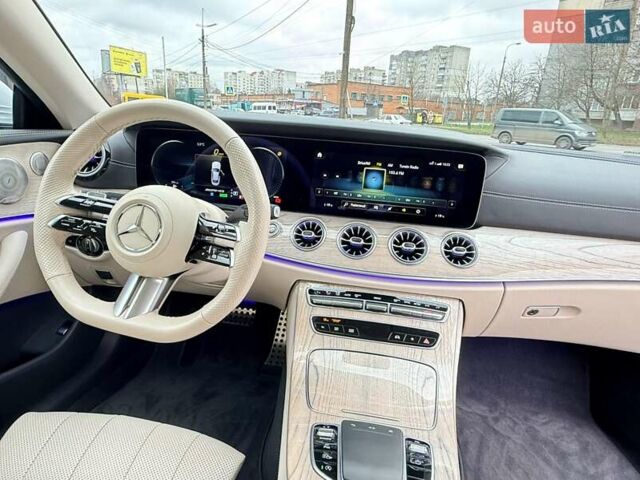 Белый Мерседес Е-Класс, объемом двигателя 3 л и пробегом 72 тыс. км за 61500 $, фото 5 на Automoto.ua