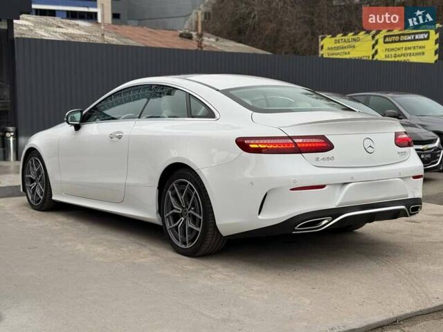 Білий Мерседес Е-Клас, об'ємом двигуна 3 л та пробігом 74 тис. км за 59999 $, фото 5 на Automoto.ua