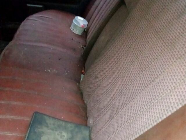 Білий Мерседес Е-Клас, об'ємом двигуна 2 л та пробігом 253 тис. км за 500 $, фото 7 на Automoto.ua