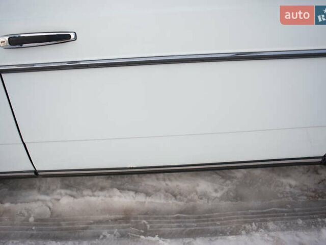 Белый Мерседес Е-Класс, объемом двигателя 1.99 л и пробегом 300 тыс. км за 3000 $, фото 31 на Automoto.ua