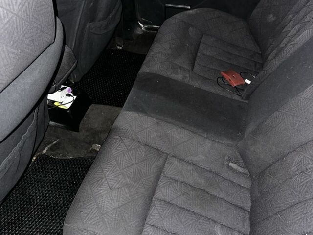 Білий Мерседес Е-Клас, об'ємом двигуна 2.3 л та пробігом 610 тис. км за 2000 $, фото 9 на Automoto.ua