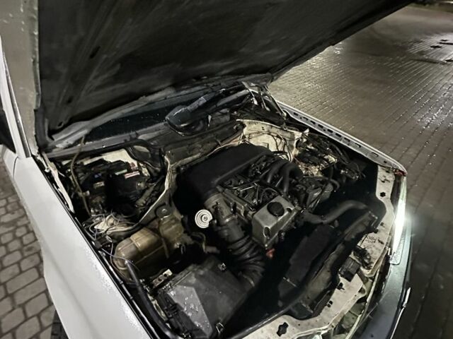 Білий Мерседес Е-Клас, об'ємом двигуна 2.3 л та пробігом 610 тис. км за 2000 $, фото 10 на Automoto.ua