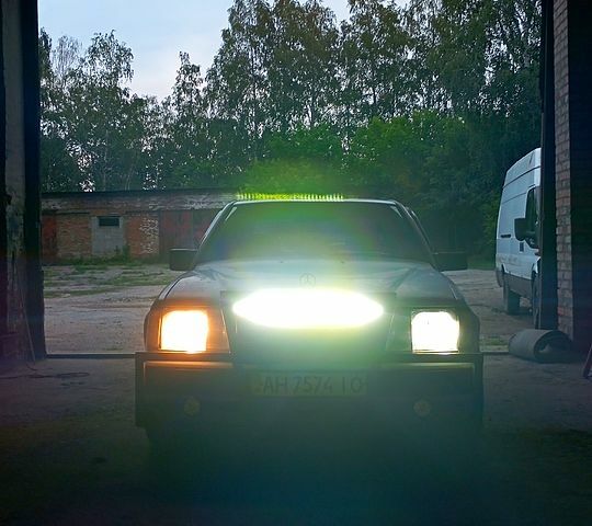 Мерседес Е-Класс 1986 в Полтаве на Automoto.ua Белый Мерседес Е-Класс, объемом двигателя 3 л и пробегом 585 тыс. км за 1700 $, фото 6 на Automoto.ua