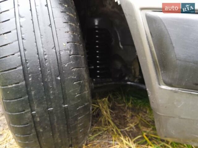 Белый Мерседес Е-Класс, объемом двигателя 2.6 л и пробегом 430 тыс. км за 1450 $, фото 4 на Automoto.ua