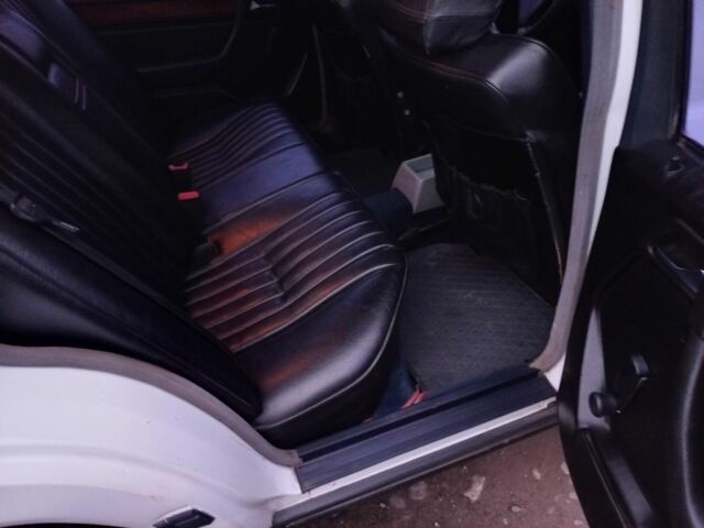 Білий Мерседес Е-Клас, об'ємом двигуна 2.6 л та пробігом 1 тис. км за 2300 $, фото 11 на Automoto.ua