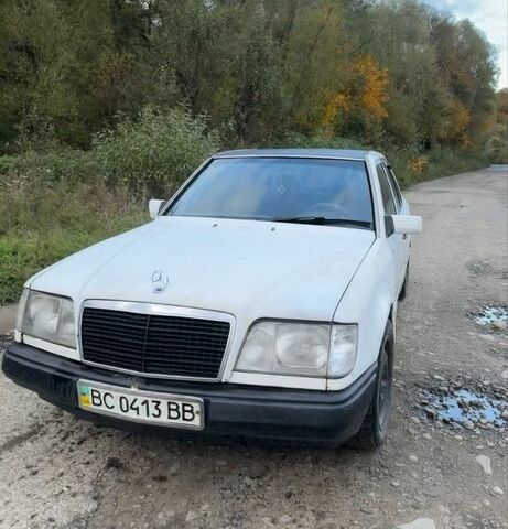 Білий Мерседес Е-Клас, об'ємом двигуна 2.4 л та пробігом 500 тис. км за 1000 $, фото 2 на Automoto.ua