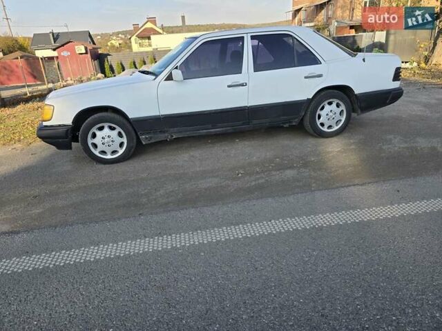 Білий Мерседес Е-Клас, об'ємом двигуна 2 л та пробігом 171 тис. км за 2500 $, фото 7 на Automoto.ua