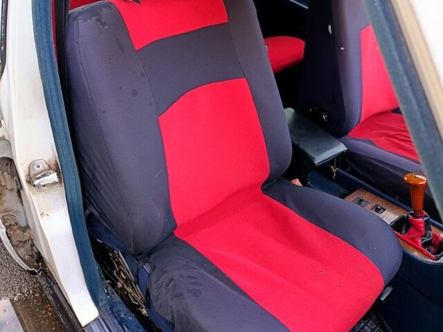 Белый Мерседес Е-Класс, объемом двигателя 2 л и пробегом 250 тыс. км за 1850 $, фото 5 на Automoto.ua