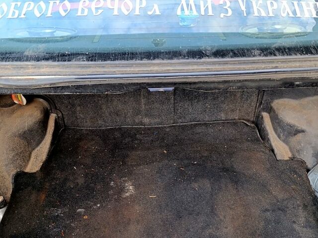 Белый Мерседес Е-Класс, объемом двигателя 2 л и пробегом 250 тыс. км за 1850 $, фото 8 на Automoto.ua