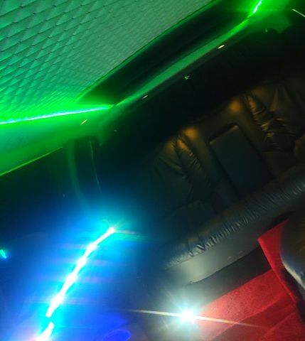 Белый Мерседес Е-Класс, объемом двигателя 3 л и пробегом 0 тыс. км за 15000 $, фото 8 на Automoto.ua