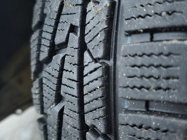 Белый Мерседес Е-Класс, объемом двигателя 2 л и пробегом 357 тыс. км за 1700 $, фото 16 на Automoto.ua