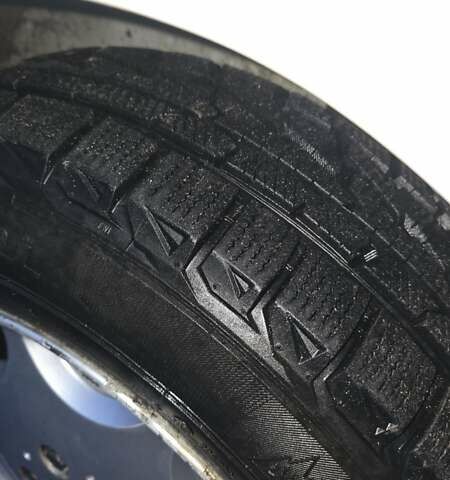 Белый Мерседес Е-Класс, объемом двигателя 2 л и пробегом 357 тыс. км за 1700 $, фото 13 на Automoto.ua