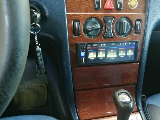 Білий Мерседес Е-Клас, об'ємом двигуна 2.3 л та пробігом 252 тис. км за 7500 $, фото 8 на Automoto.ua