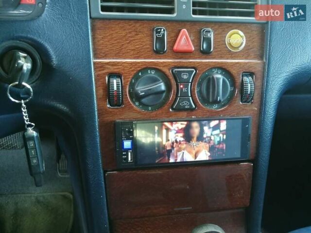 Білий Мерседес Е-Клас, об'ємом двигуна 2.3 л та пробігом 252 тис. км за 7500 $, фото 7 на Automoto.ua