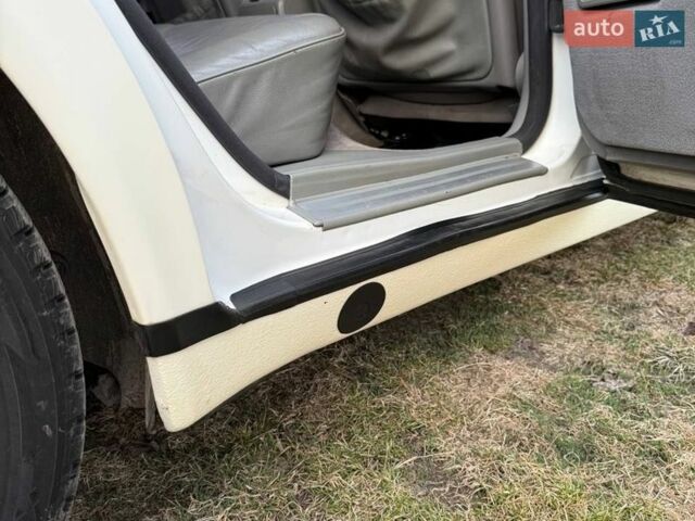 Білий Мерседес Е-Клас, об'ємом двигуна 3.2 л та пробігом 330 тис. км за 5000 $, фото 3 на Automoto.ua