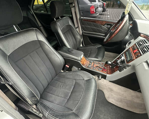 Білий Мерседес Е-Клас, об'ємом двигуна 2.8 л та пробігом 487 тис. км за 5900 $, фото 4 на Automoto.ua