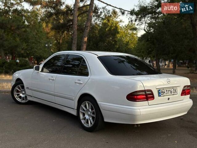 Мерседес Е-Класс 2000 в Николаеве на Automoto.ua Белый Мерседес Е-Класс, объемом двигателя 3.2 л и пробегом 336 тыс. км за 4800 $, фото 12 на Automoto.ua