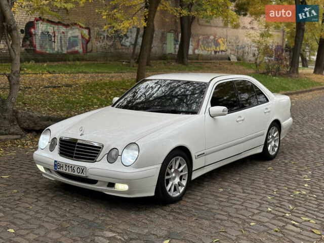 Белый Мерседес Е-Класс, объемом двигателя 3.22 л и пробегом 338 тыс. км за 4300 $, фото 29 на Automoto.ua