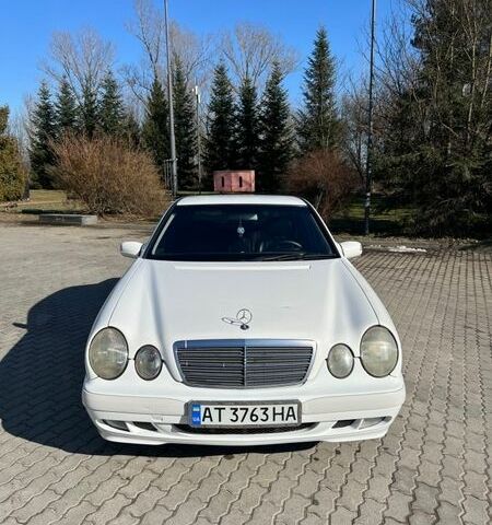 Білий Мерседес Е-Клас, об'ємом двигуна 2.2 л та пробігом 304 тис. км за 3700 $, фото 1 на Automoto.ua