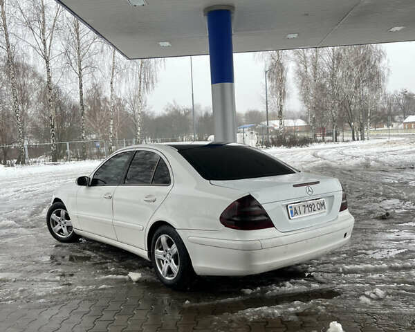 Белый Мерседес Е-Класс, объемом двигателя 2.15 л и пробегом 390 тыс. км за 4500 $, фото 4 на Automoto.ua