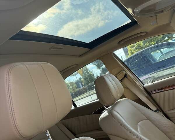 Білий Мерседес Е-Клас, об'ємом двигуна 5.5 л та пробігом 173 тис. км за 15000 $, фото 39 на Automoto.ua