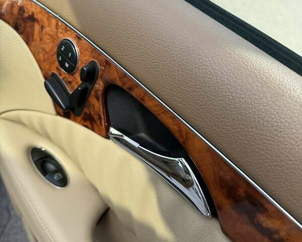 Білий Мерседес Е-Клас, об'ємом двигуна 5.5 л та пробігом 173 тис. км за 15000 $, фото 36 на Automoto.ua