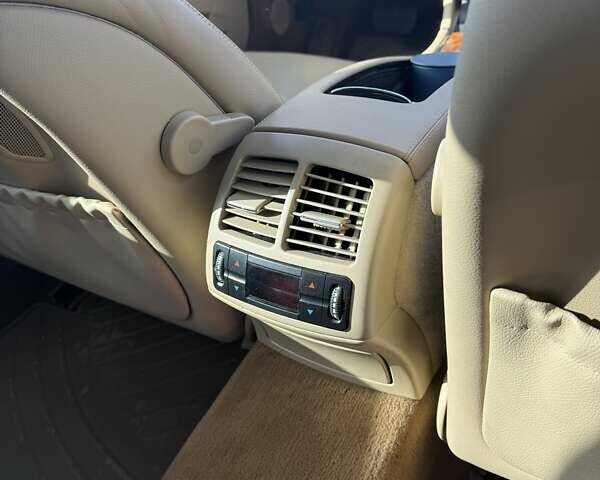 Білий Мерседес Е-Клас, об'ємом двигуна 5.5 л та пробігом 173 тис. км за 15000 $, фото 49 на Automoto.ua