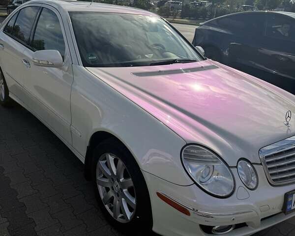 Білий Мерседес Е-Клас, об'ємом двигуна 5.5 л та пробігом 173 тис. км за 15000 $, фото 4 на Automoto.ua