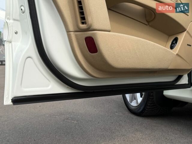 Білий Мерседес Е-Клас, об'ємом двигуна 5.5 л та пробігом 173 тис. км за 14000 $, фото 50 на Automoto.ua