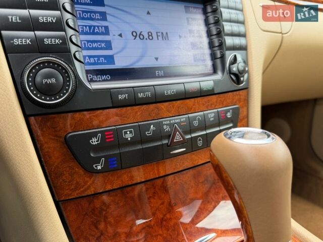 Білий Мерседес Е-Клас, об'ємом двигуна 5.5 л та пробігом 173 тис. км за 14000 $, фото 102 на Automoto.ua