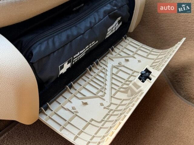 Білий Мерседес Е-Клас, об'ємом двигуна 5.5 л та пробігом 173 тис. км за 14000 $, фото 88 на Automoto.ua