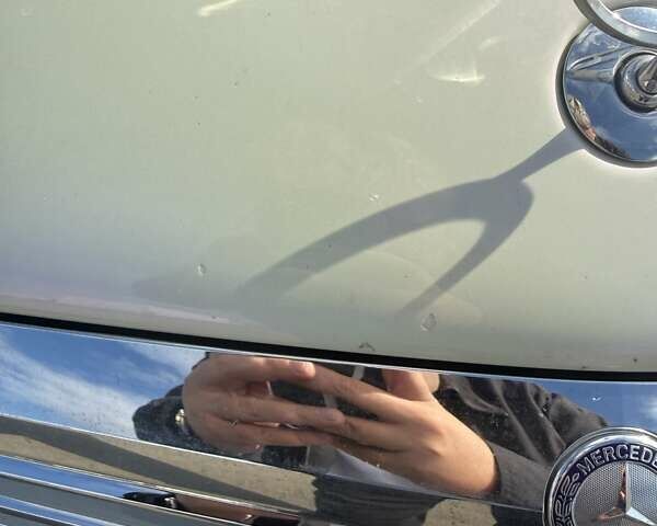 Білий Мерседес Е-Клас, об'ємом двигуна 5.5 л та пробігом 173 тис. км за 15000 $, фото 57 на Automoto.ua