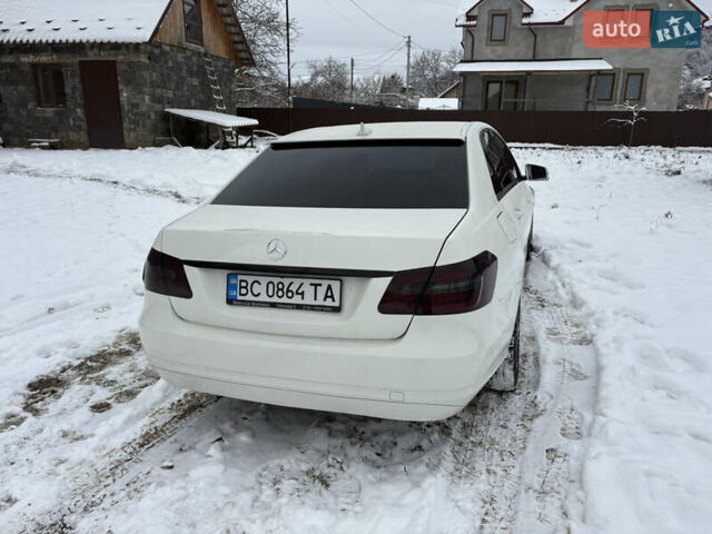 Белый Мерседес Е-Класс, объемом двигателя 2.14 л и пробегом 321 тыс. км за 11300 $, фото 8 на Automoto.ua