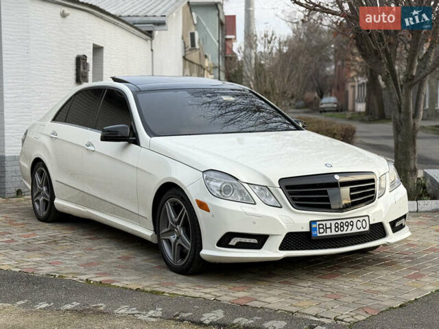 Белый Мерседес Е-Класс, объемом двигателя 5.5 л и пробегом 184 тыс. км за 13900 $, фото 2 на Automoto.ua