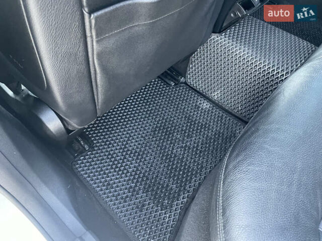 Белый Мерседес Е-Класс, объемом двигателя 2.14 л и пробегом 321 тыс. км за 11300 $, фото 78 на Automoto.ua